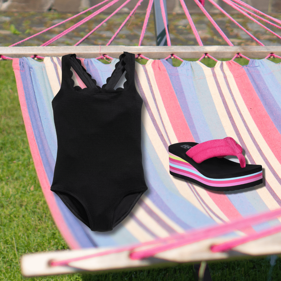 Textured one-piece scalloped swimsuit with foam black wedges.
